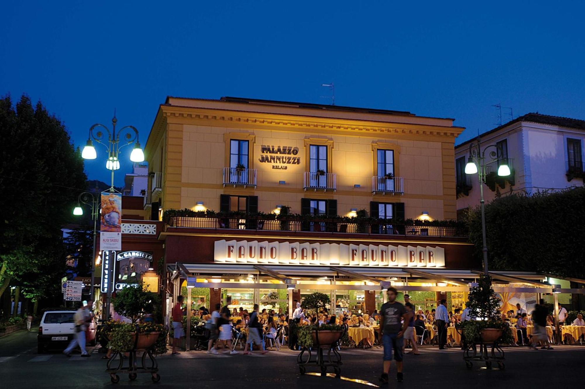 Hotel Palazzo Jannuzzi Relais Sorrent Exterior foto