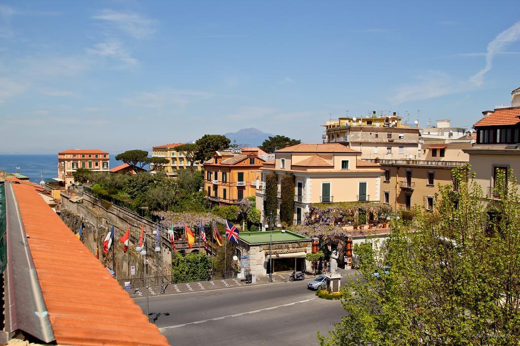 Hotel Palazzo Jannuzzi Relais Sorrent Exterior foto